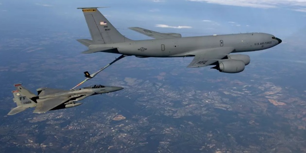 ABD’ye Ait KC-135 Yakıt İkmal Uçağı Irak’ta Düştü